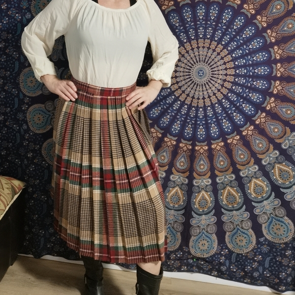 Funky Fun Vintage Wool Plaid Skirt 70's - Picture 1 of 4